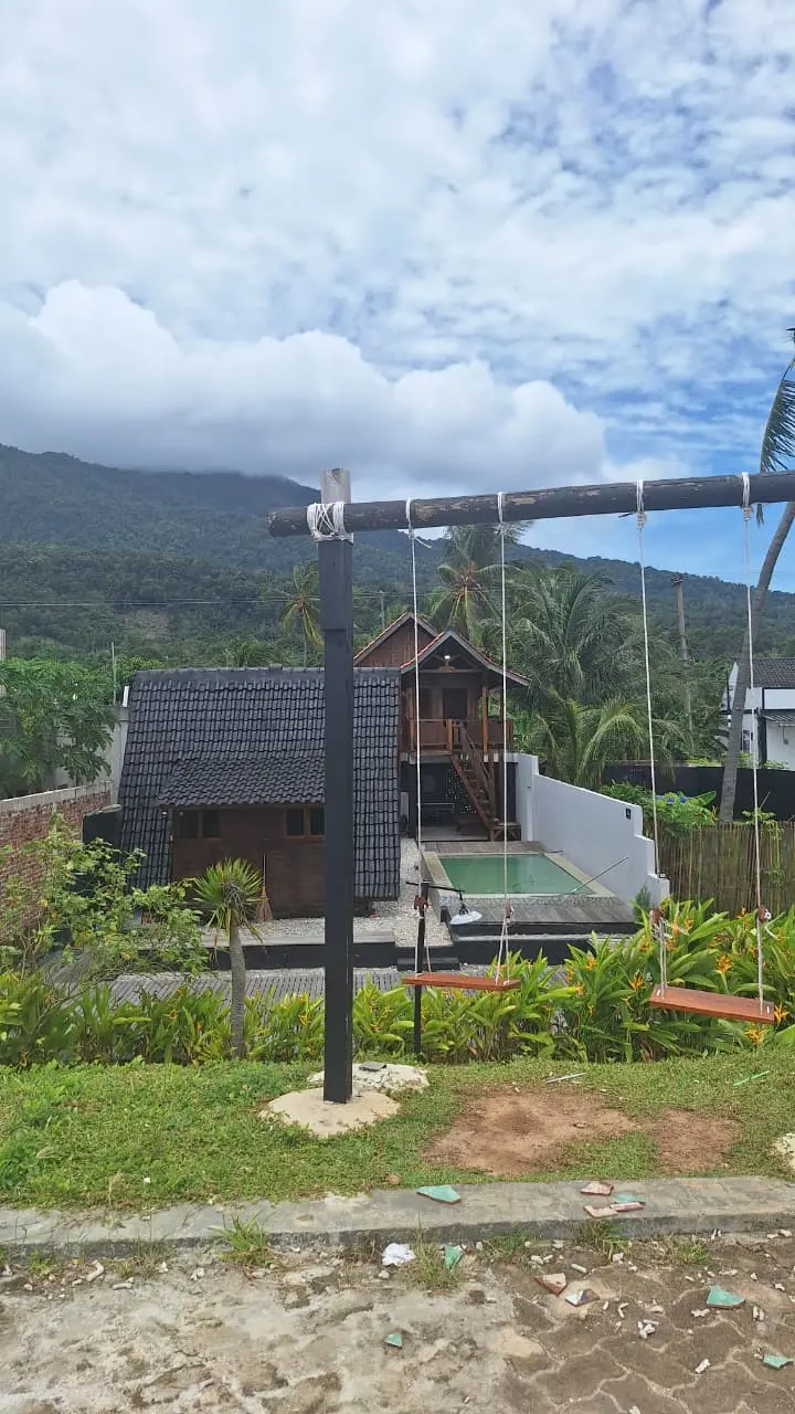 Menginap di Homestay Lokal